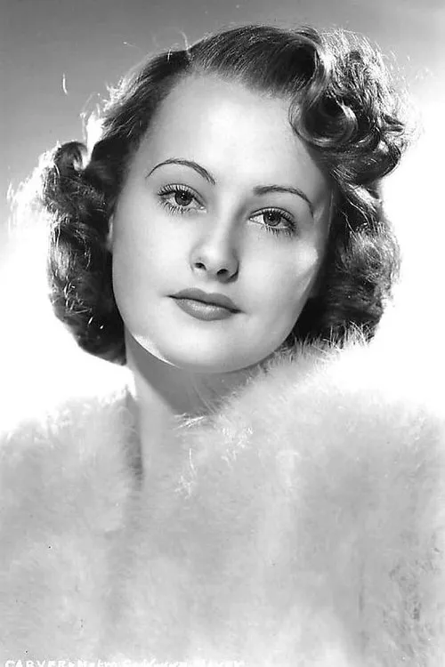 Lynne Carver interpretando a Dolly