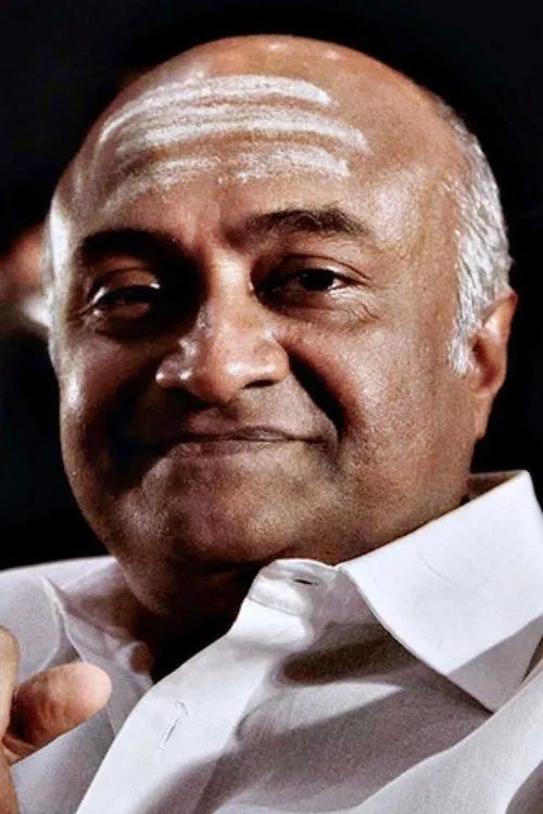 Flora Saini ha trabajado con M. S. Bhaskar en 1 ocasiones