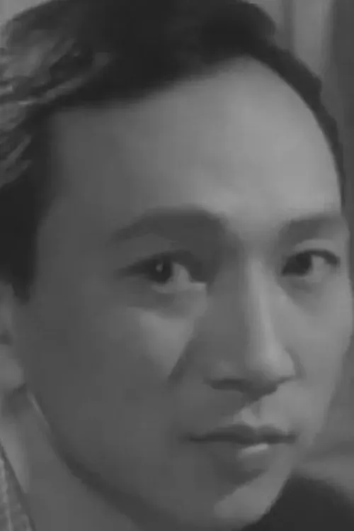 Ma Lik interpretando a 