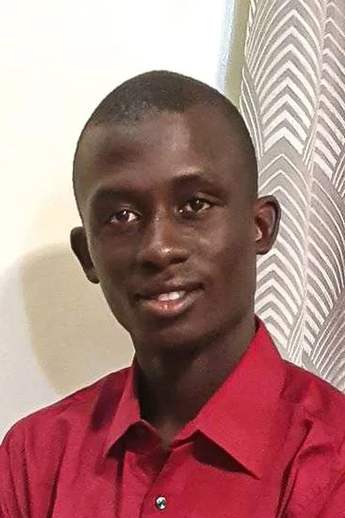 Mabeye Diol interpretando a Adama