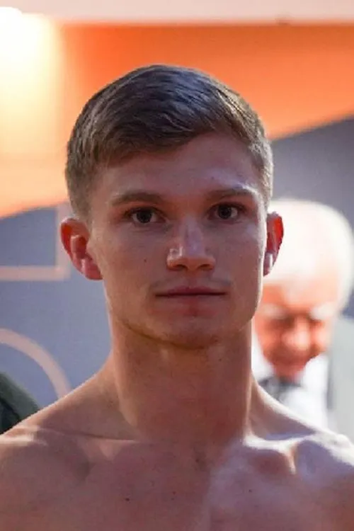 Owen Cooper ha trabajado con Macauley Owen en 3 ocasiones