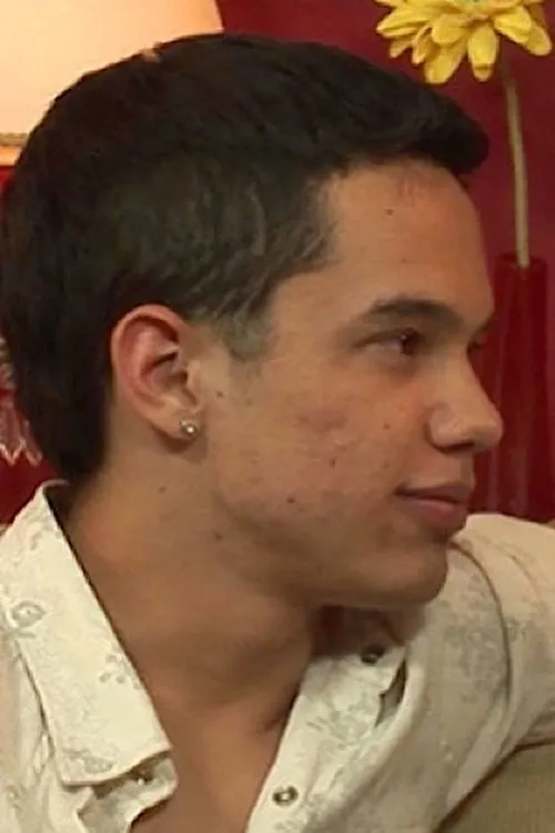 Maciel Doma interpretando a (archive footage)