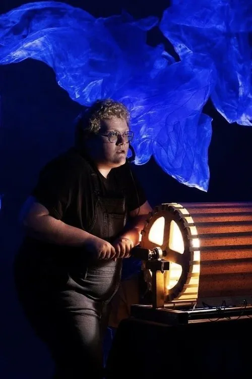 Naïma Boushaki ha trabajado con Maddie Hill en 1 ocasiones