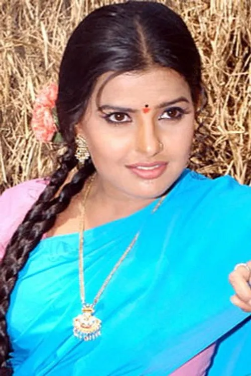 Madhu Sharma interpretando a Gayathri