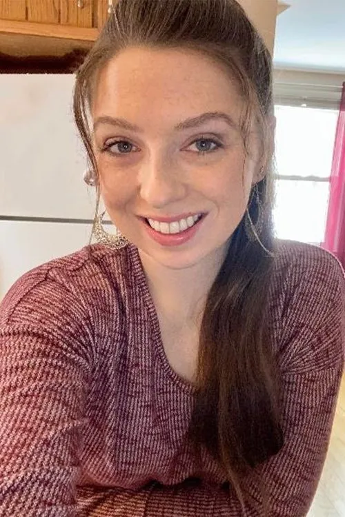 Kale Klein ha trabajado con Maeve Fields en 1 ocasiones