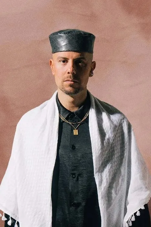 Chirag Rashmikant Patel ha trabajado con Magdi Omar Ytreeie Abdelmaguid en 3 ocasiones