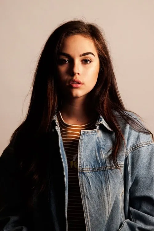 Maggie Lindemann — personaje: Self - Guest