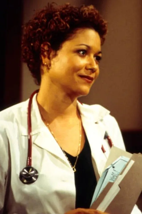 Maggie Rush interpretando a Trish