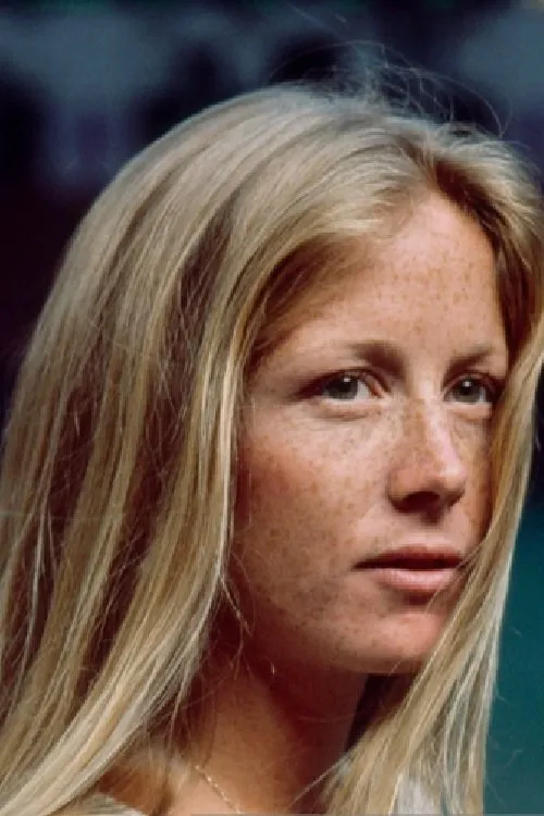 Maggie Wellman interpretando a Mishy Burns