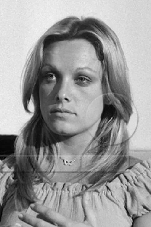 Magrit Siebert interpretando a 