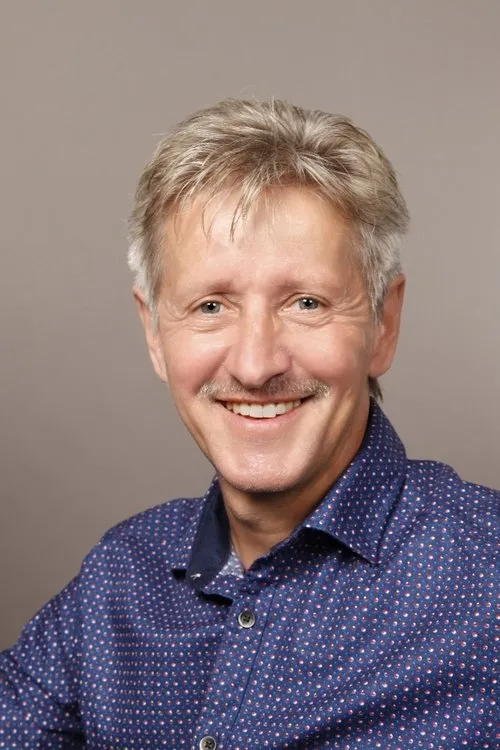 Eben Alexander ha trabajado con Mahandra Schmitt en 1 ocasiones