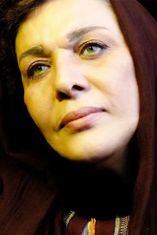 Hesam Navabsafavi ha trabajado con Mahbubeh Bayat en 1 ocasiones