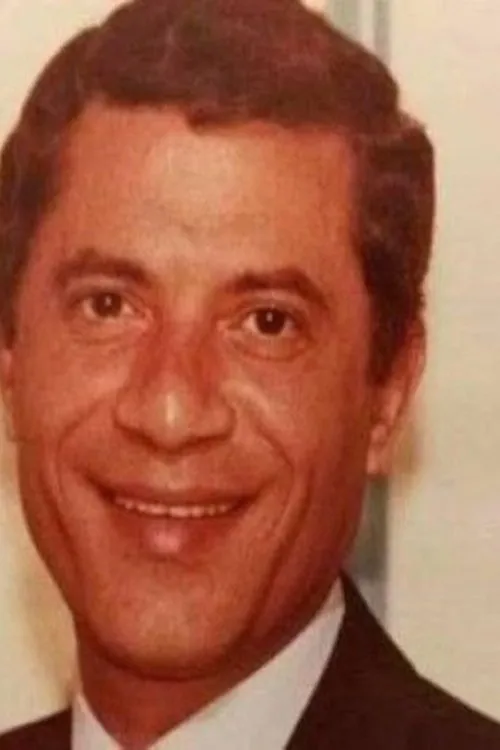 Maher ElAttar interpretando a ????