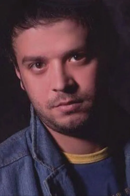 Bassel Khayyat ha trabajado con Maher Essam en 1 ocasiones