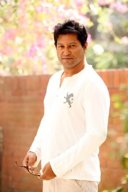 Mahfuz Ahmed — personaje: Anis