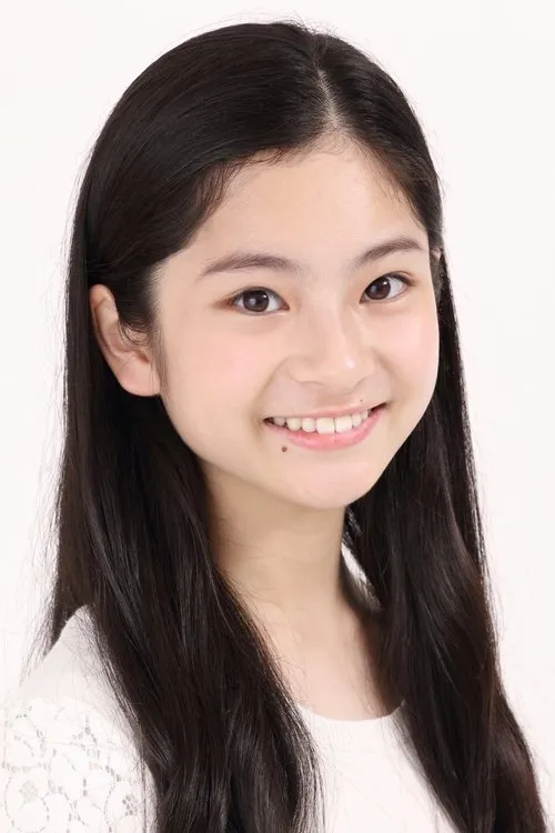 Mai Kikuchi interpretando a