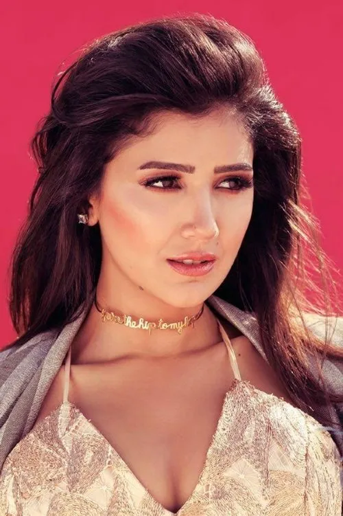 Mai Omar — personaje: Farah