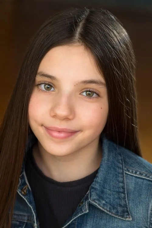 Maika Lafrance interpretando a Helen