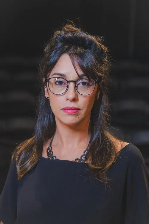 Bruno Sigrist ha trabajado con Maíra Chasseraux en 1 ocasiones