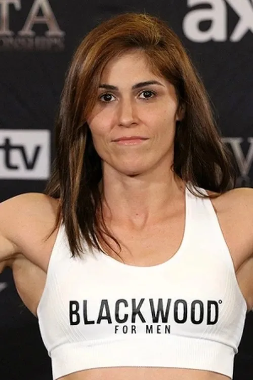 Danni McCormack ha trabajado con Maíra Mazar en 1 ocasiones