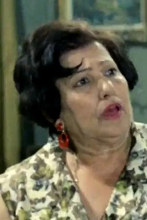 Μαίρη Μεταξά interpretando a Mrs. Evropaidou