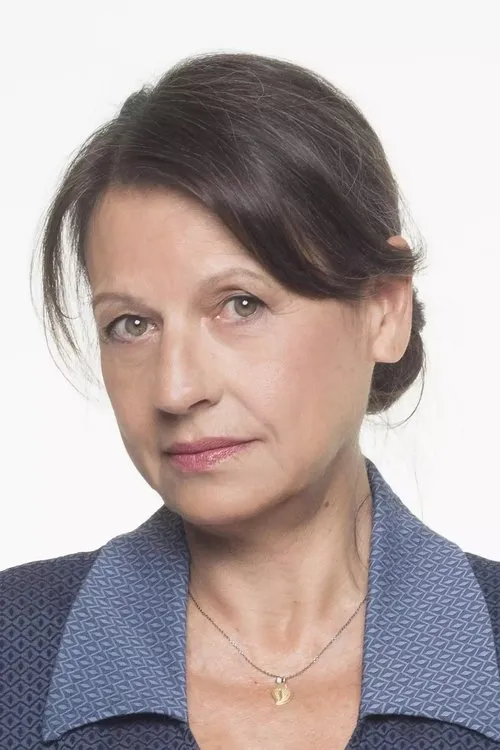 Mairy Hinari en su biografía y filmografía