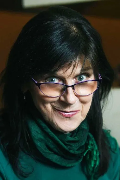 Maja Boh-Hočevar interpretando a