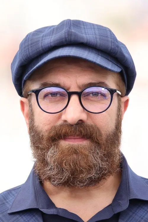 Majid Salehi interpretando a Saber