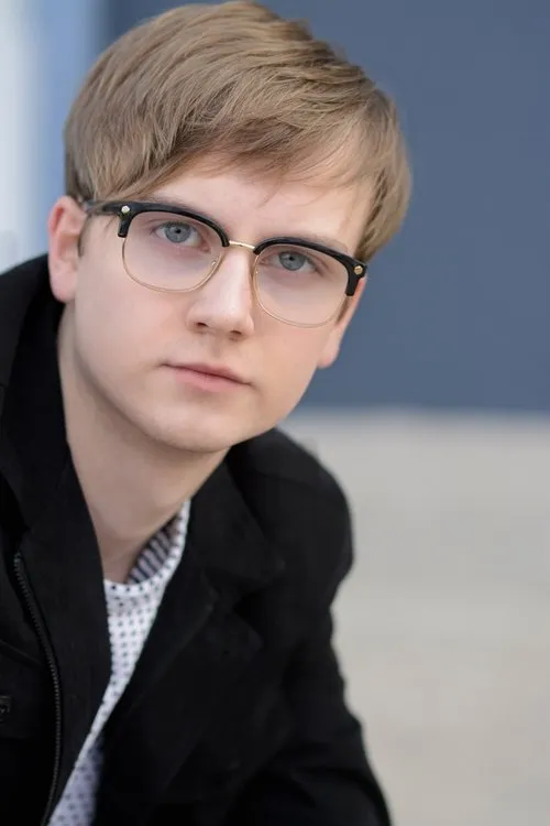 Major Dodson interpretando a Young Eric