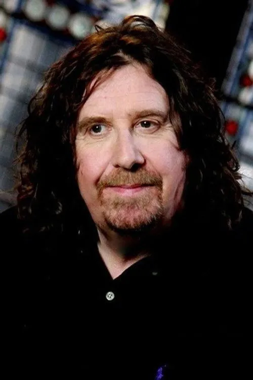 Andy McCluskey ha trabajado con Malcolm Holmes en 3 ocasiones