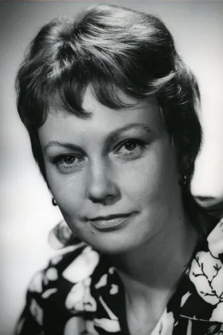 Malle Haamer interpretando a Loreida