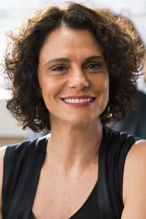 Ana Beatriz Cisneiros ha trabajado con Malu Galli en 1 ocasiones