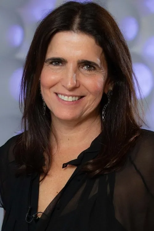 Malu Mader interpretando a Ana