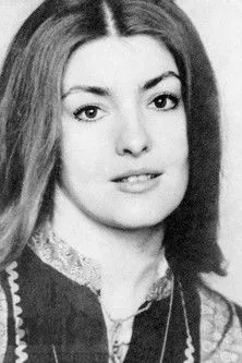 Eter bakradze ha trabajado con Manana Ckhovrebova en 1 ocasiones