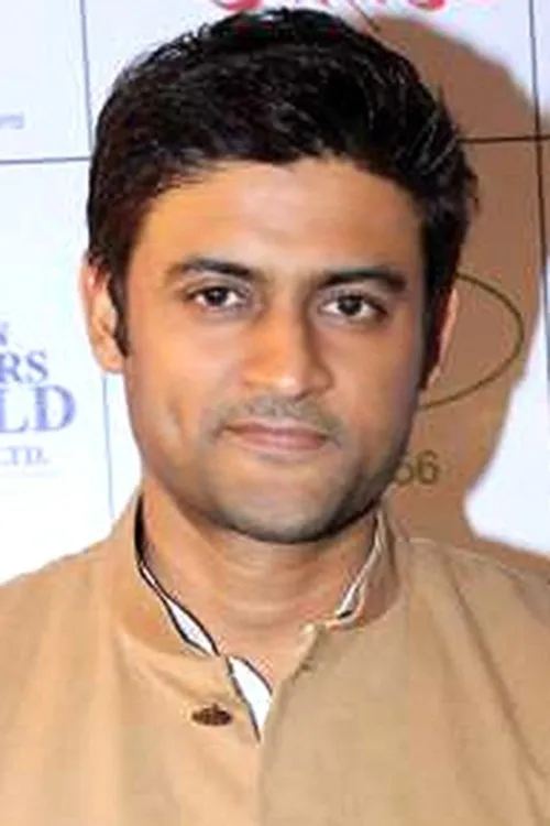 Manav Gohil interpretando a Abhishek