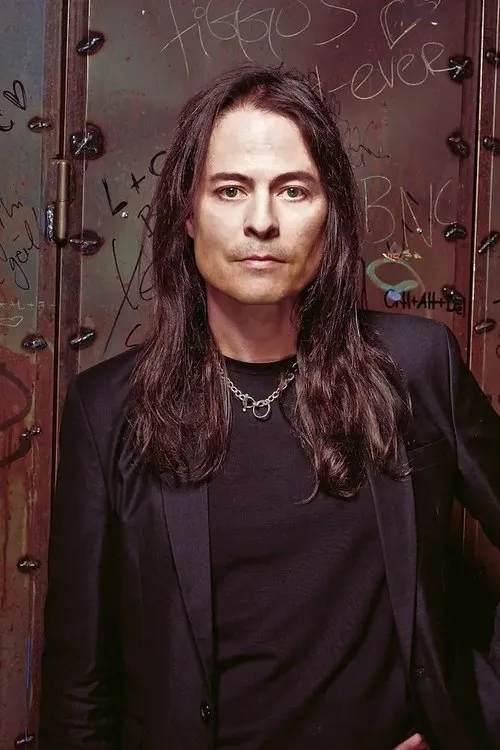 Mandy Meyer interpretando a Guitars