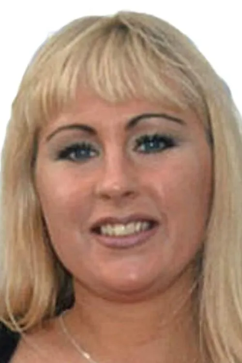 Mandy Sixx interpretando a Lappisan