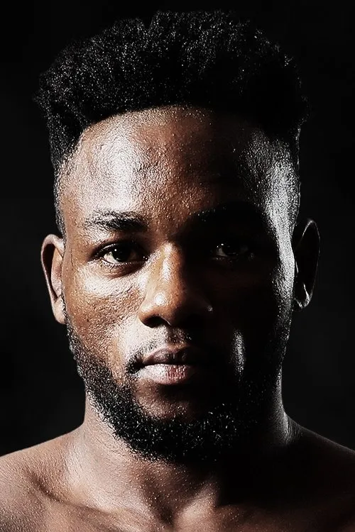 Kiefer Crosbie ha trabajado con Manel Kape en 2 ocasiones