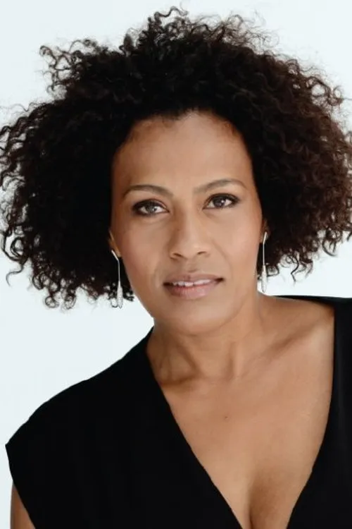 Raymond Thiry ha trabajado con Manoushka Zeegelaar-Breeveld en 3 ocasiones