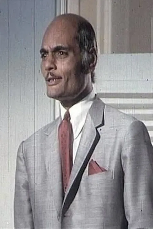 Mansour ElGohary interpretando a 