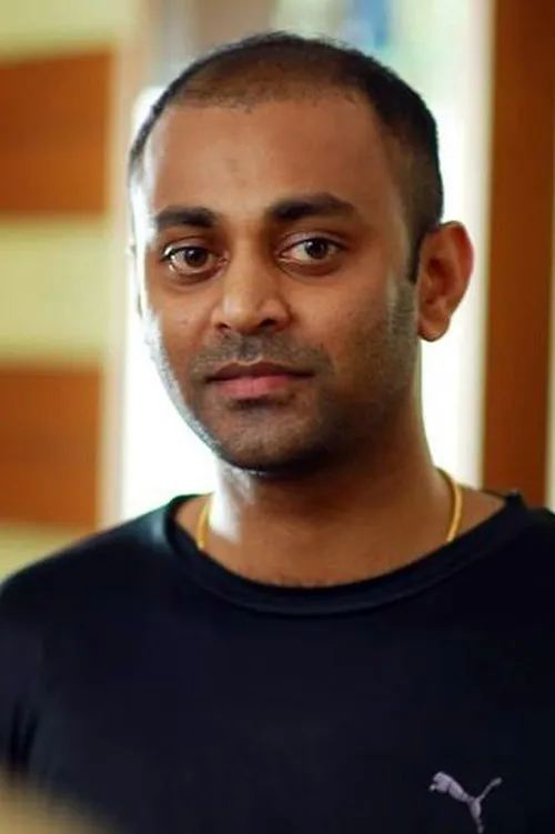 Krishnachandran ha trabajado con Manu Baby en 1 ocasiones