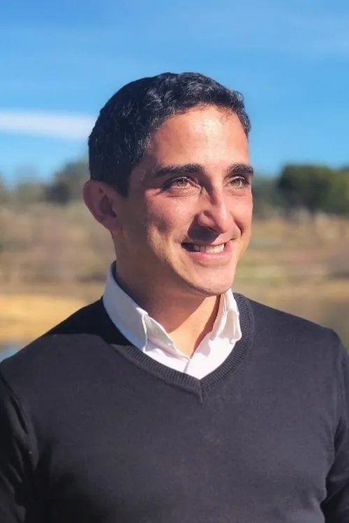 Manuel Melo — personaje: Óscar Vidal “Girafa”