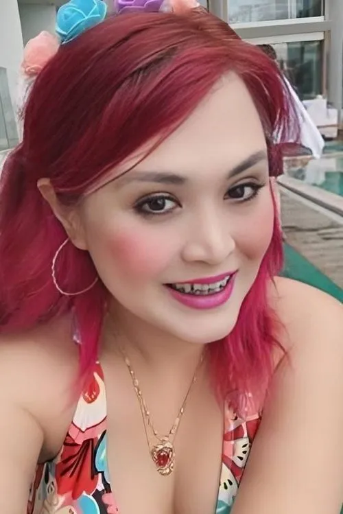 Myles Hernandez ha trabajado con Mara Deniega en 1 ocasiones