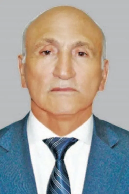 Marahim Farzalibeyov interpretando a Sheikh Ahmad