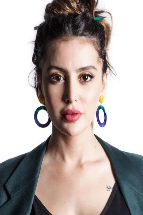 Maram Ali — personaje: Tia