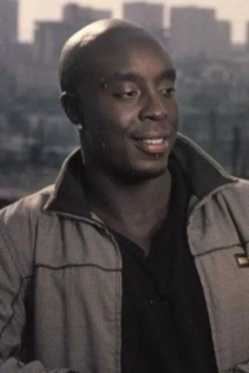 Marc-Antoine Jr interpretando a Petit Jean