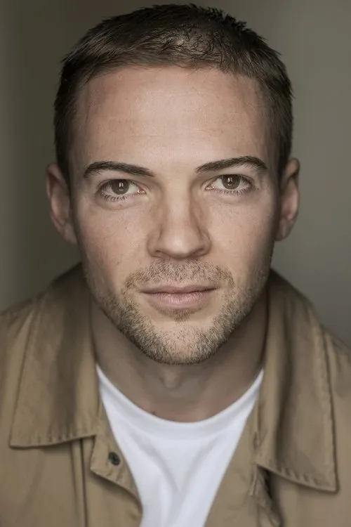 Rodrigo Santacruz ha trabajado con Marc Dennis en 1 ocasiones