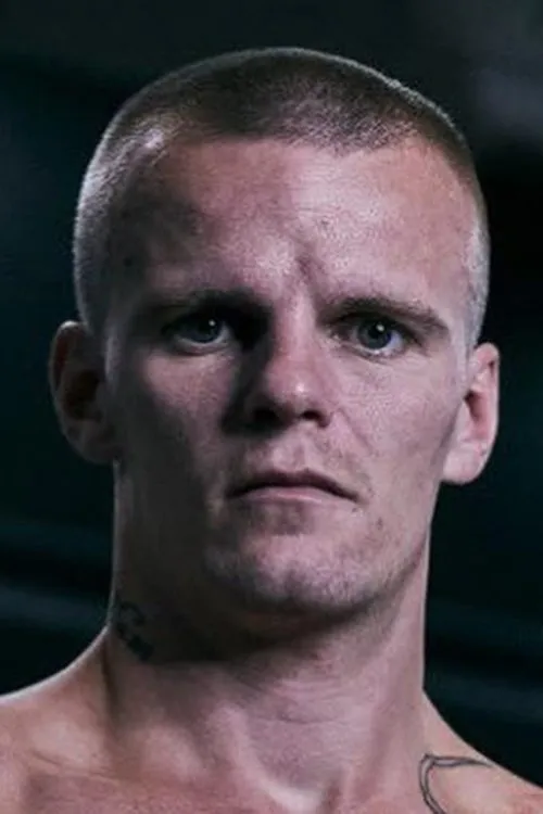 Joshua Frankham ha trabajado con Marc Leach en 1 ocasiones