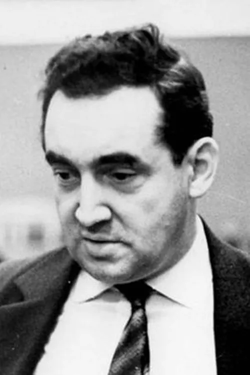 Marc Taimanov interpretando a Yanka Malevich