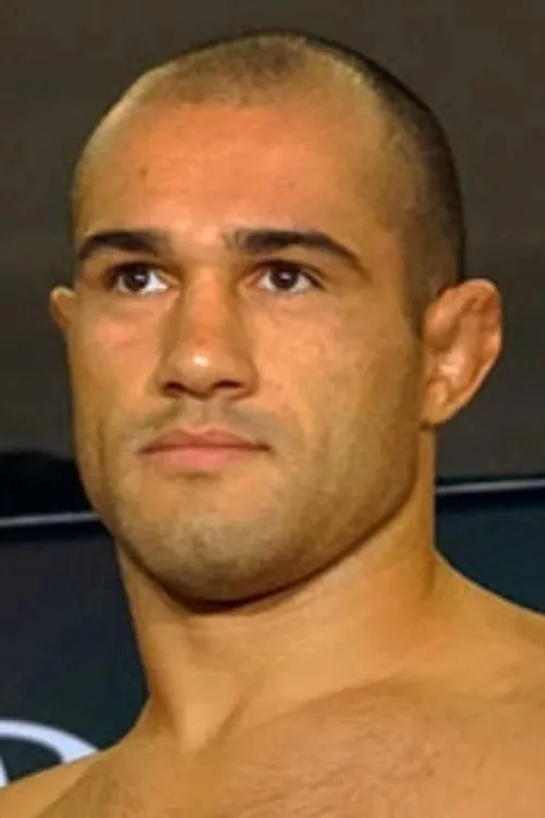 Marcel Fortuna interpretando a Self